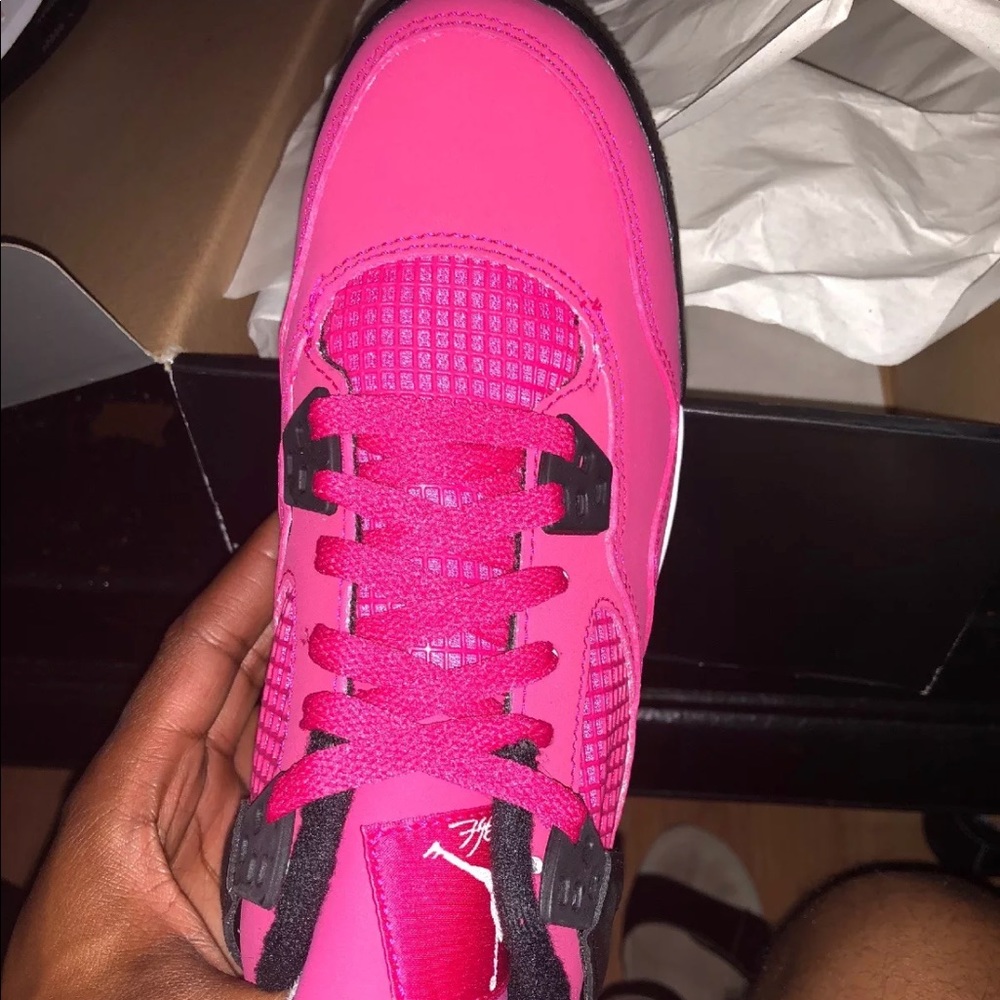 Air Jordan 4 - Voltage Cherry